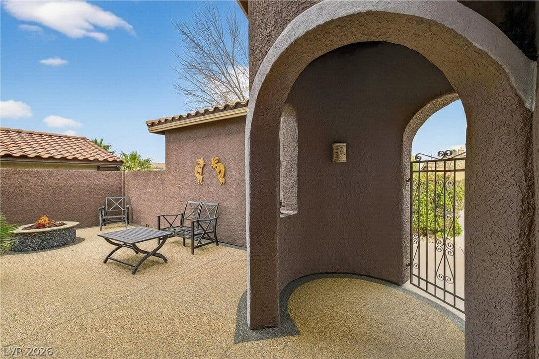 865 Bussora Rose Drive photo 5