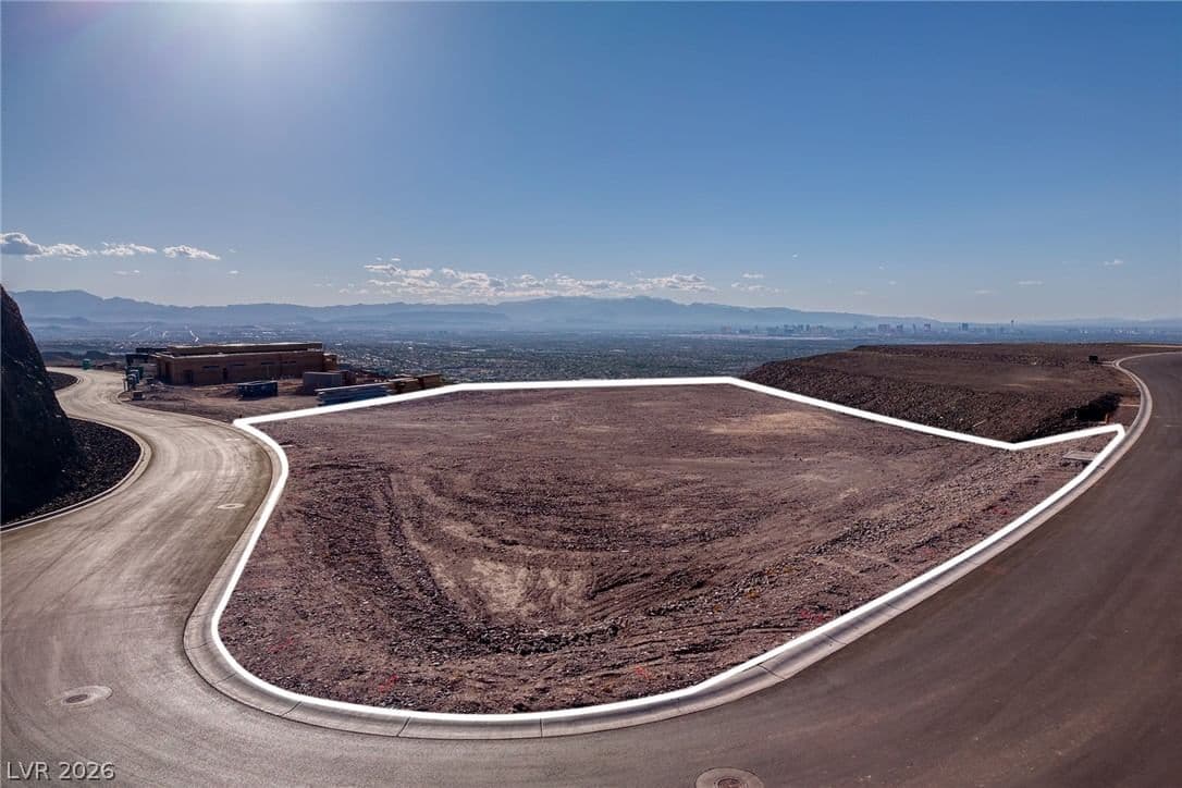 527 Rock Peak Drive photo 5