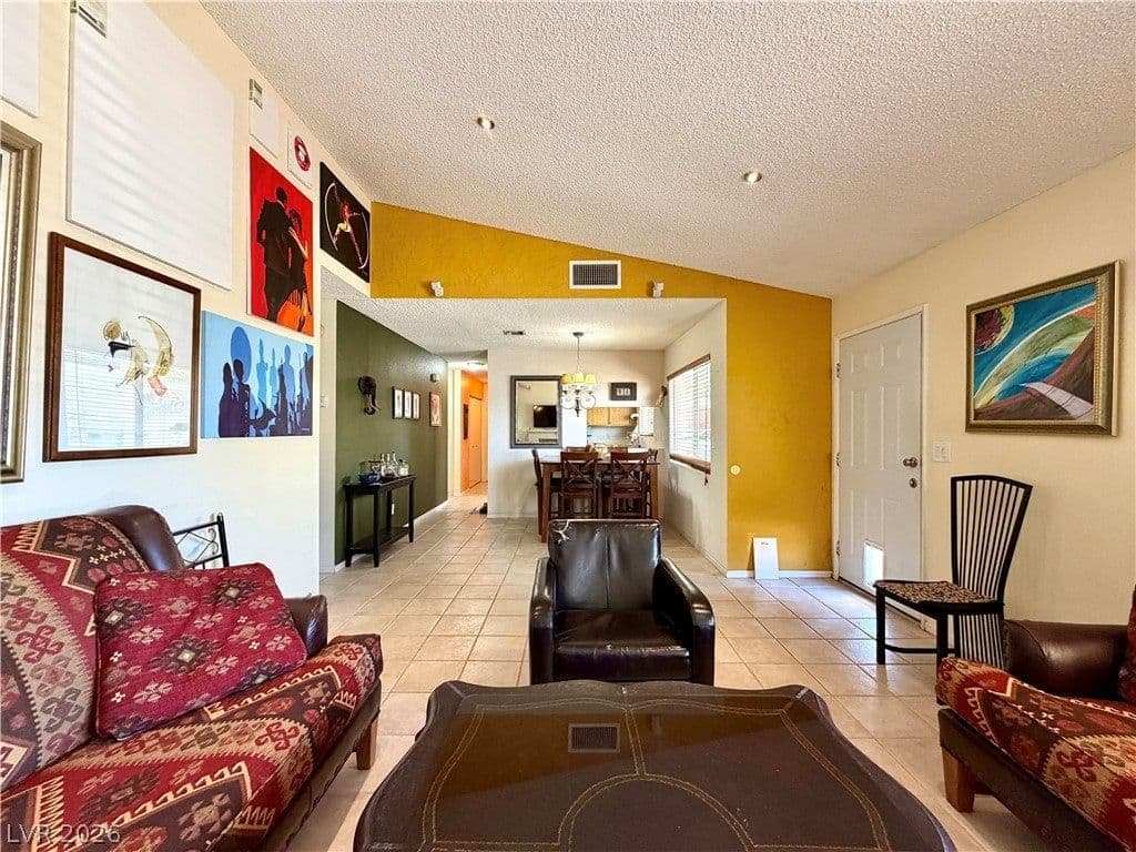 6752 Arroyo Avenue photo 5