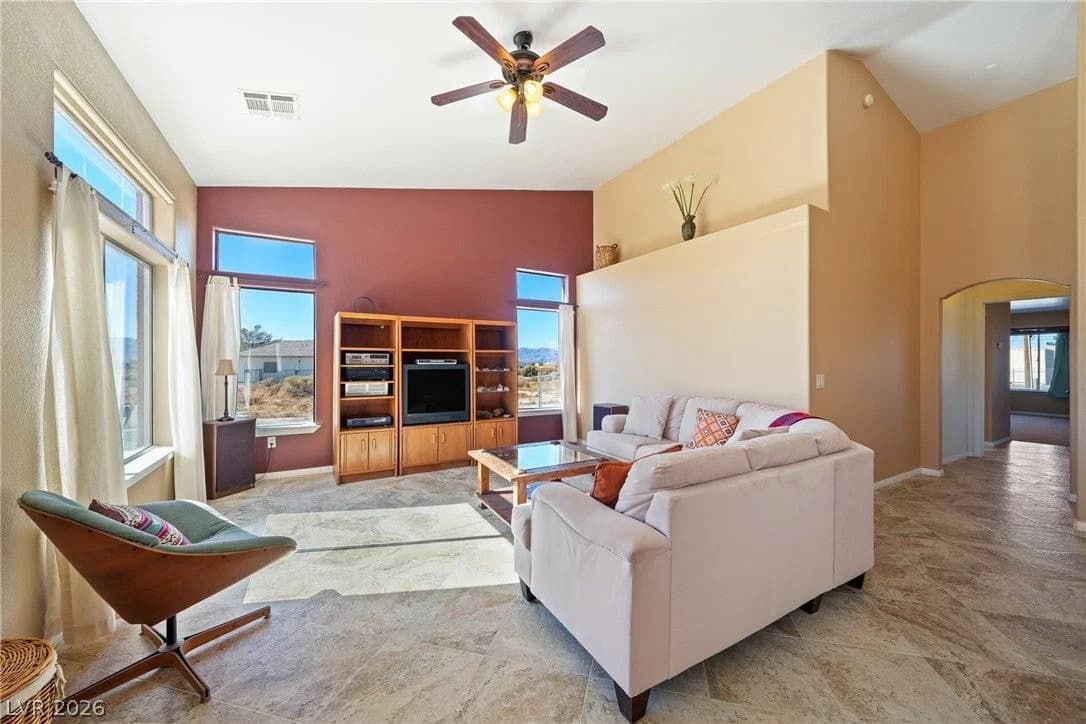 2500 Tecumseh Avenue photo 4