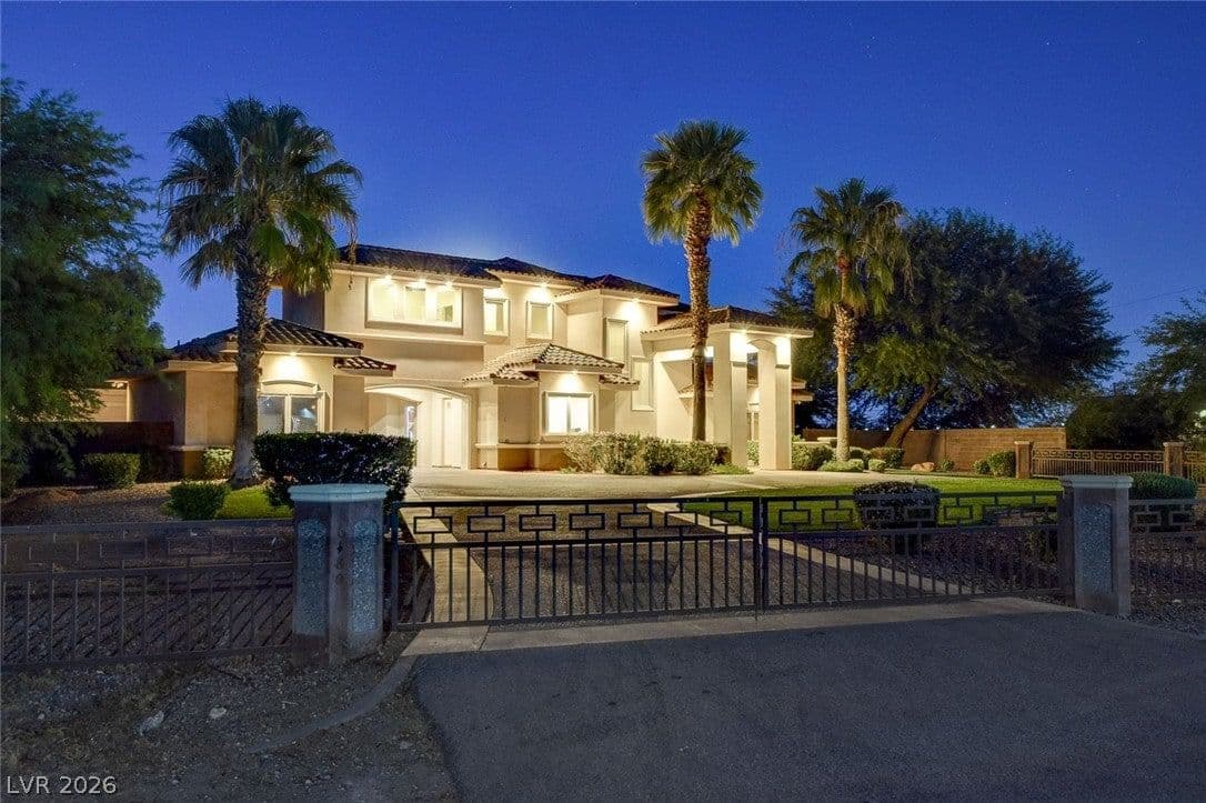 6180 El Camino Road photo 2