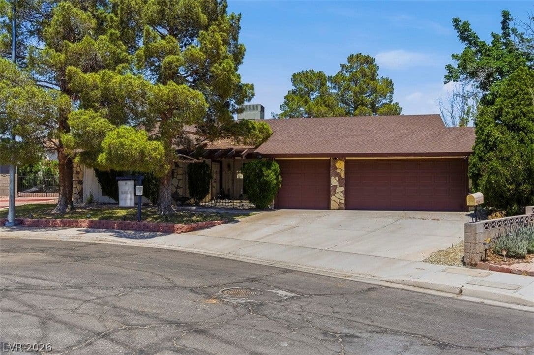 3188 Moonflower Drive