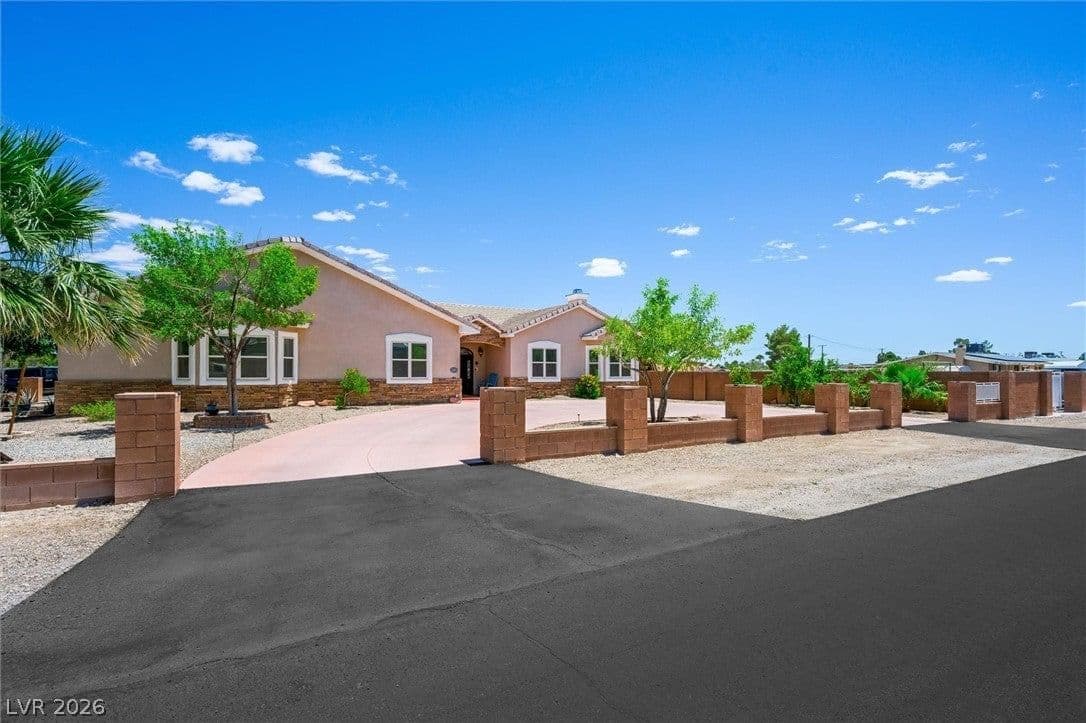 5423 Dimick Avenue photo 3