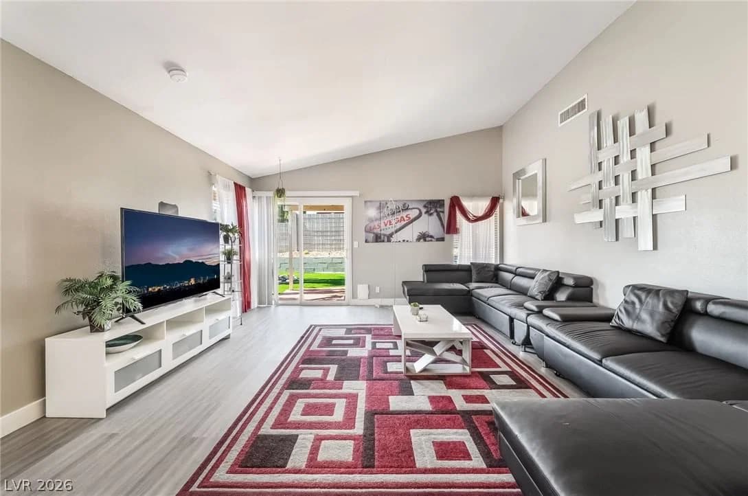 3111 Belvedere Drive photo 3