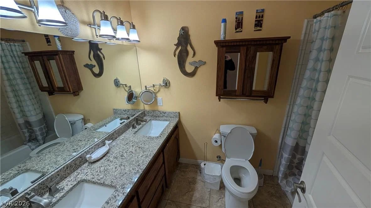 1061 PIKES PEAK Court photo 5