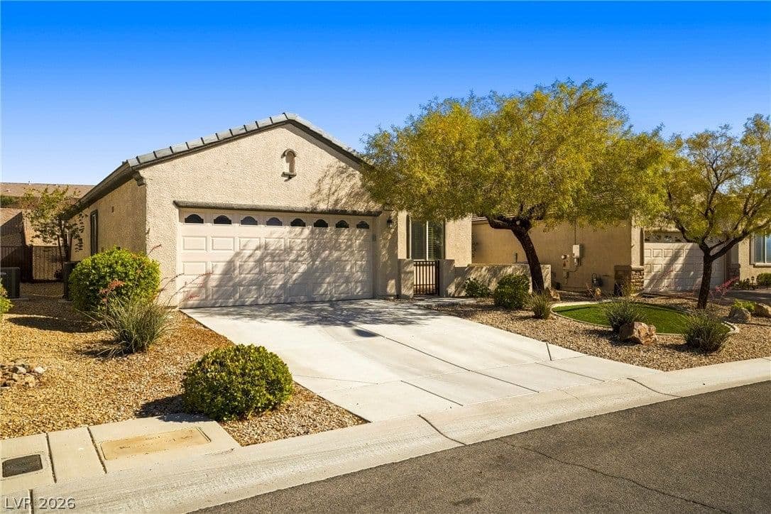 2635 Solera Moon Drive photo 3
