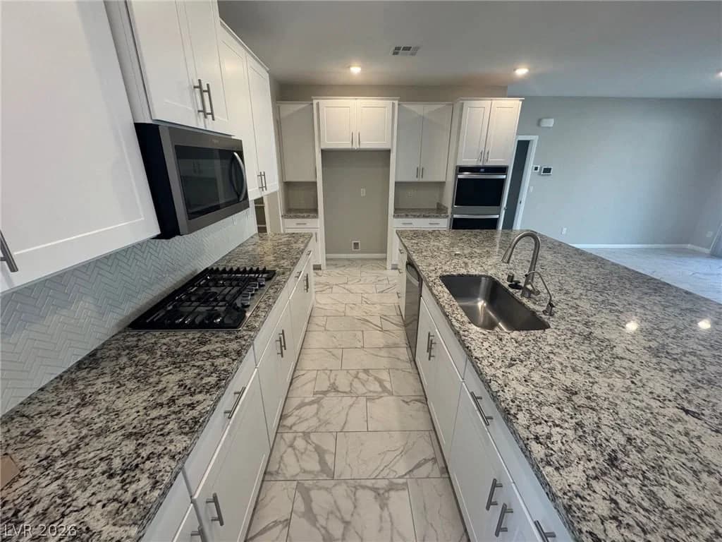 7527 Ardenno Street photo 4