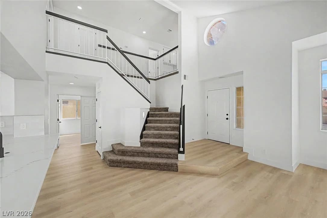 9812 Eagle Rock Court photo 3