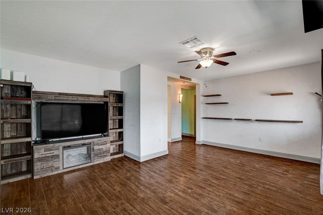 672 8th Street photo 5