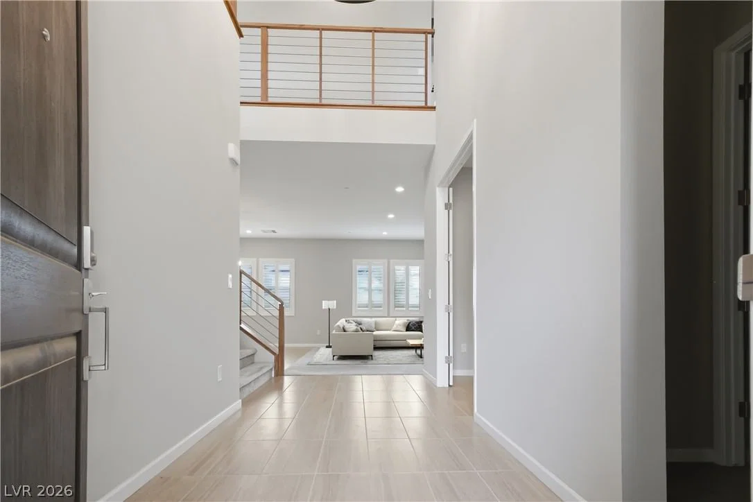 10178 Bismarck Palms Avenue photo 3