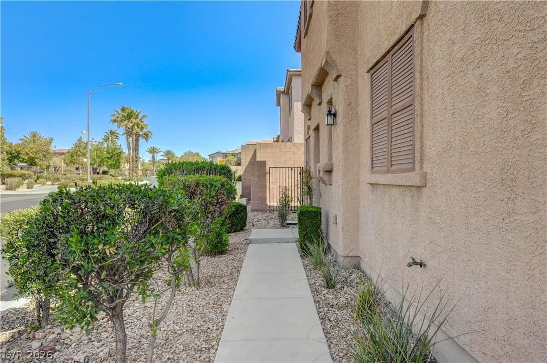 8964 Salvatore Street photo 3