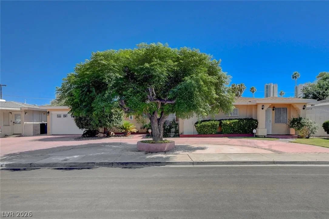 554 Canosa Avenue