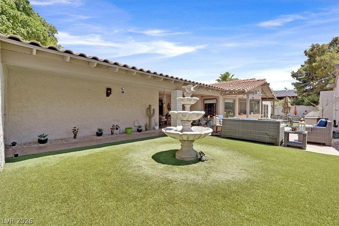 3305 Plaza Del Paz photo 3