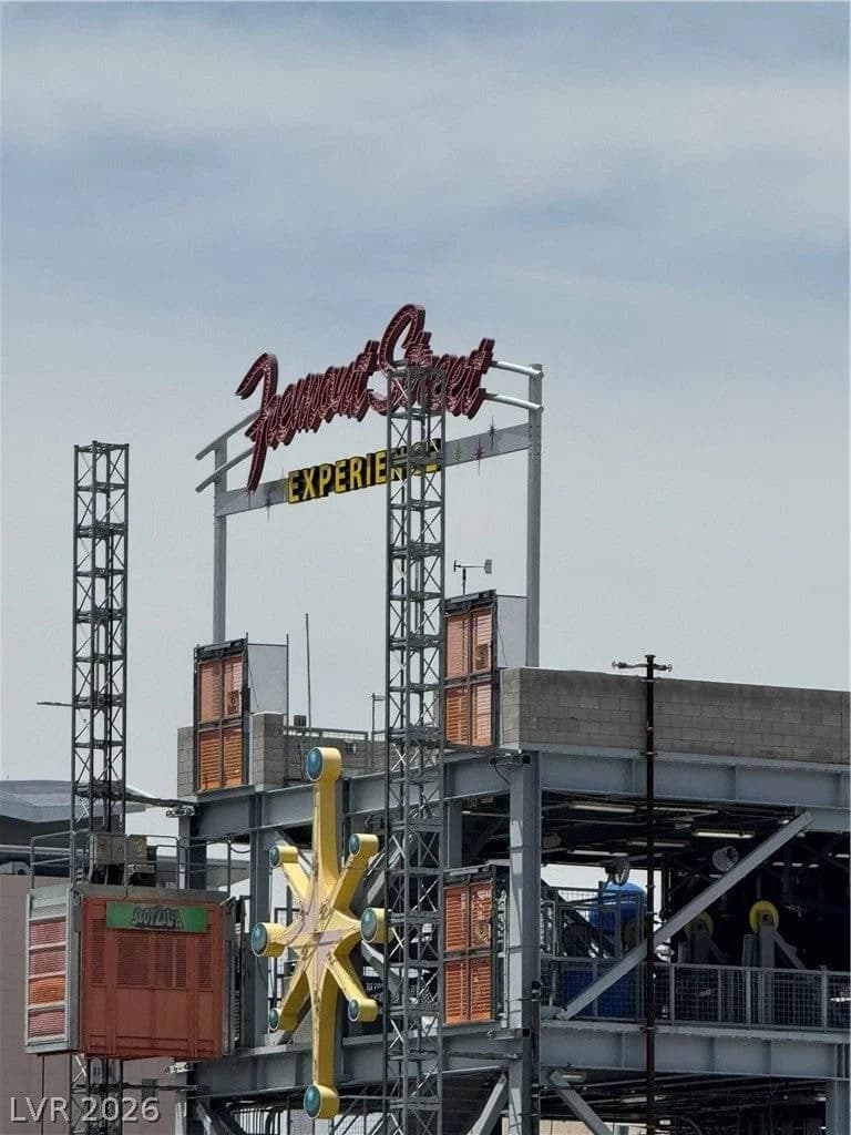 150 Las Vegas Boulevard photo 2