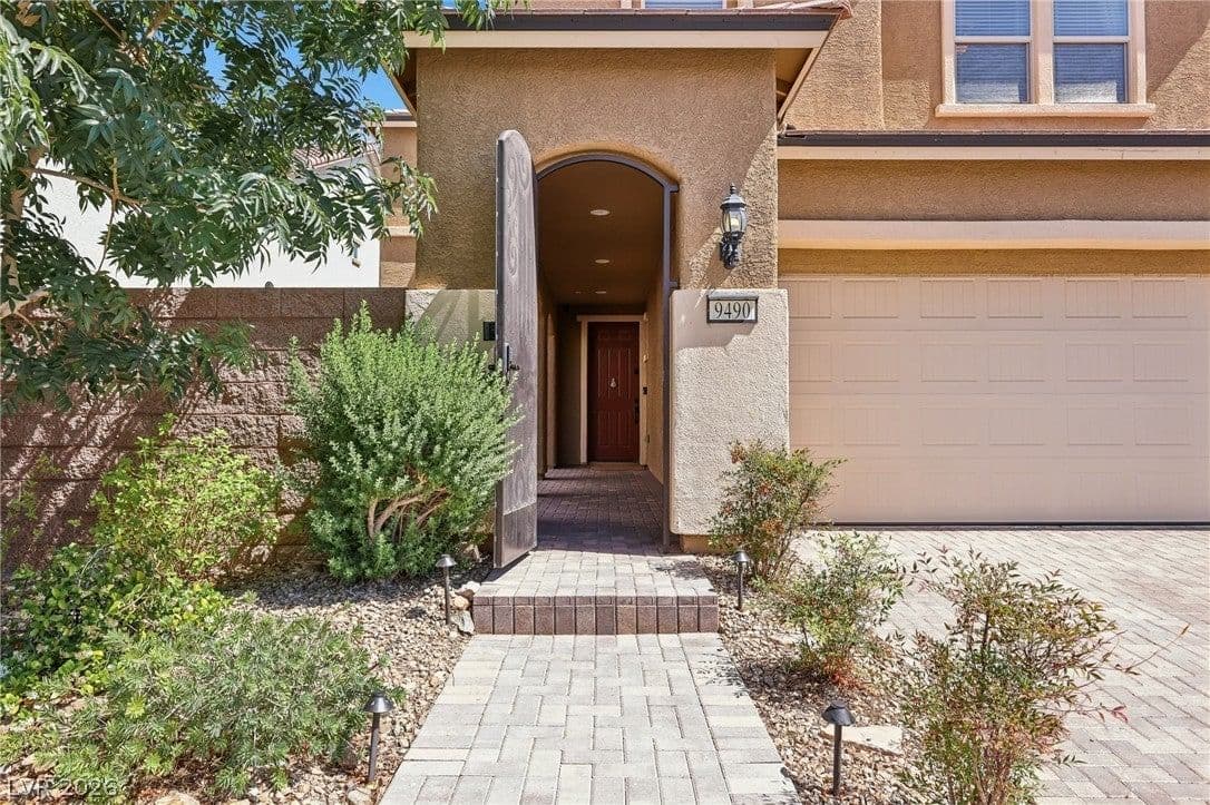 9490 Wild Valley Avenue photo 3