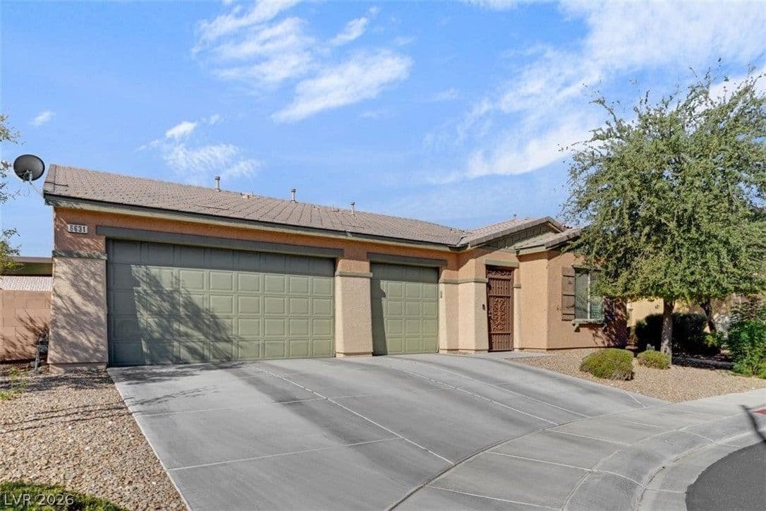 6631 Alder Flower Court photo 2