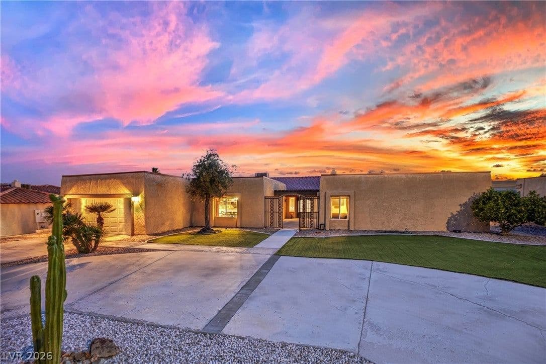 1027 Sidehill Way