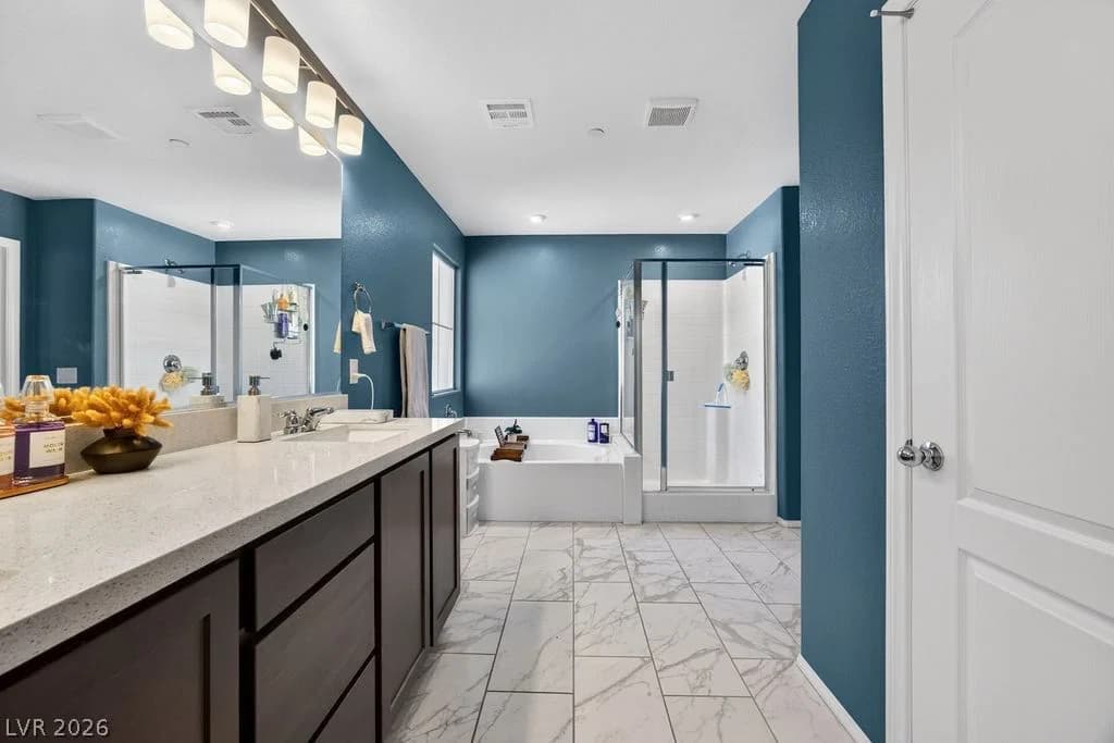 10582 Sariah Skye Avenue photo 5