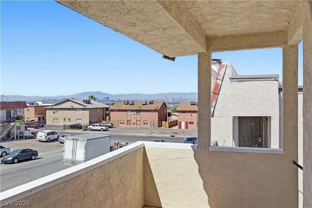 6952 Issac Avenue photo 5