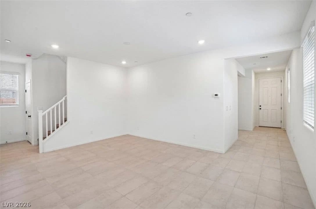 652 Tranquil Bay Court photo 4