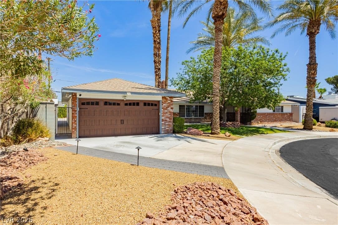 1301 Canosa Avenue photo 2