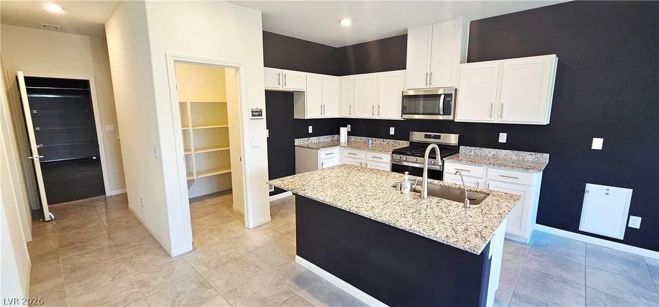 1774 Kylie River Place photo 4