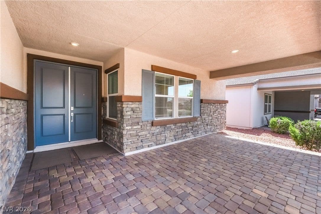 3513 Lamberto Cliff Way photo 5