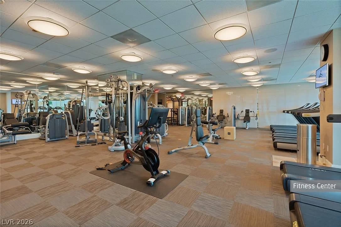 2000 FASHION SHOW Drive photo 5