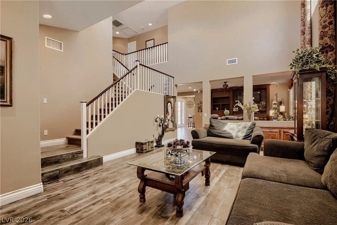 1214 Sonatina Drive photo 3