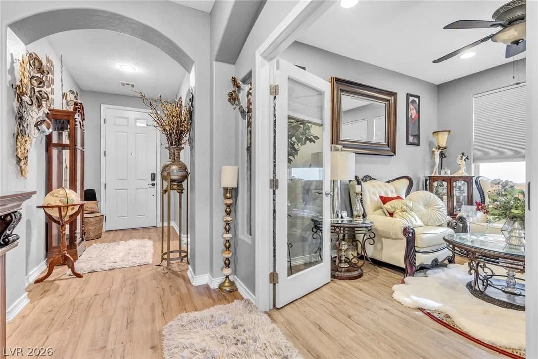3805 Riviera Regal Avenue photo 4