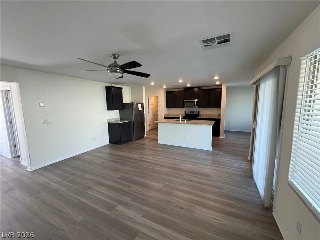 4929 Finca Street photo 3