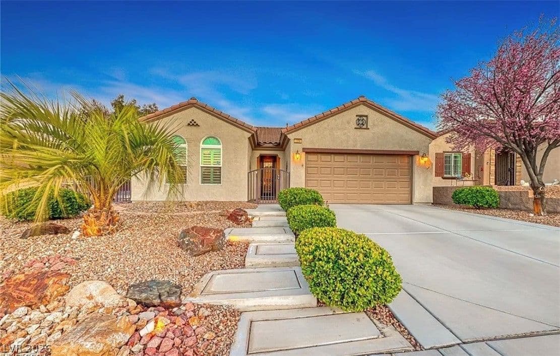 2256 Shadow Canyon Drive photo 2