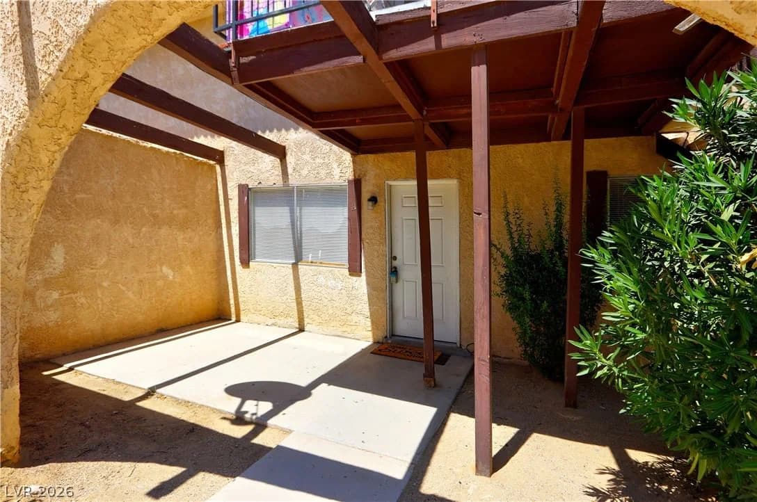 1721 Cordoba Lane photo 4