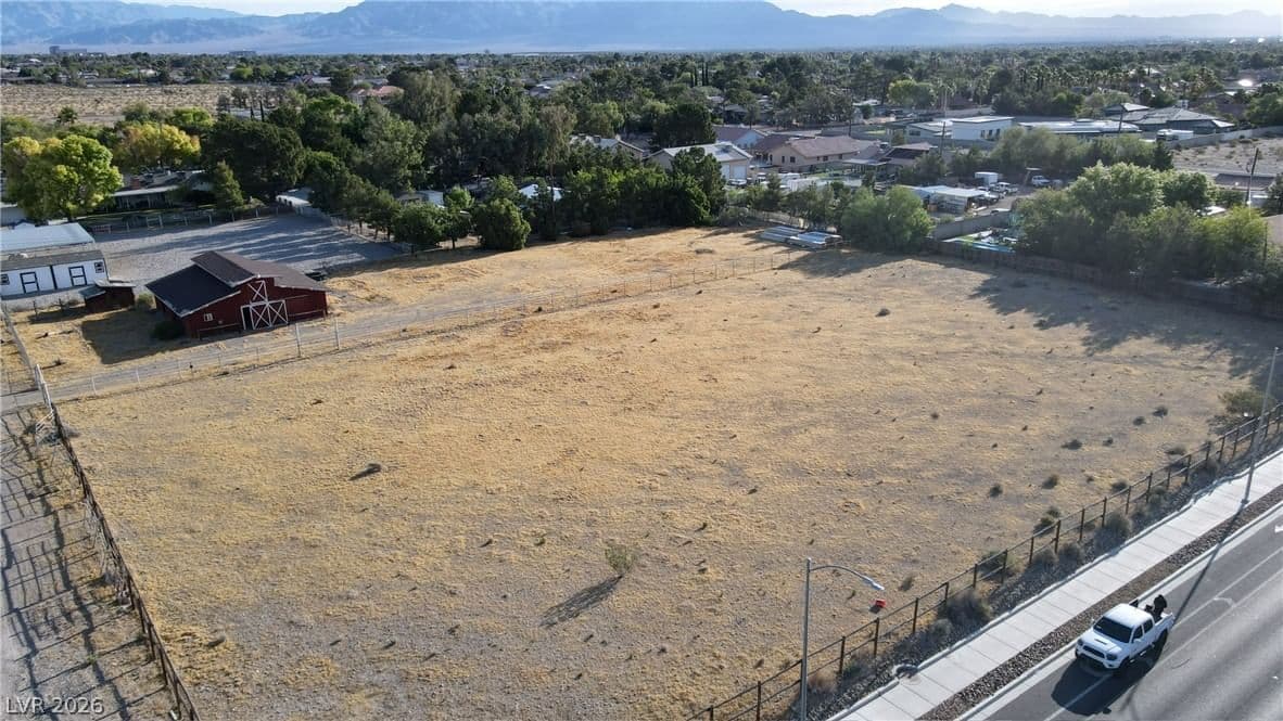 Lone Mountain photo 5