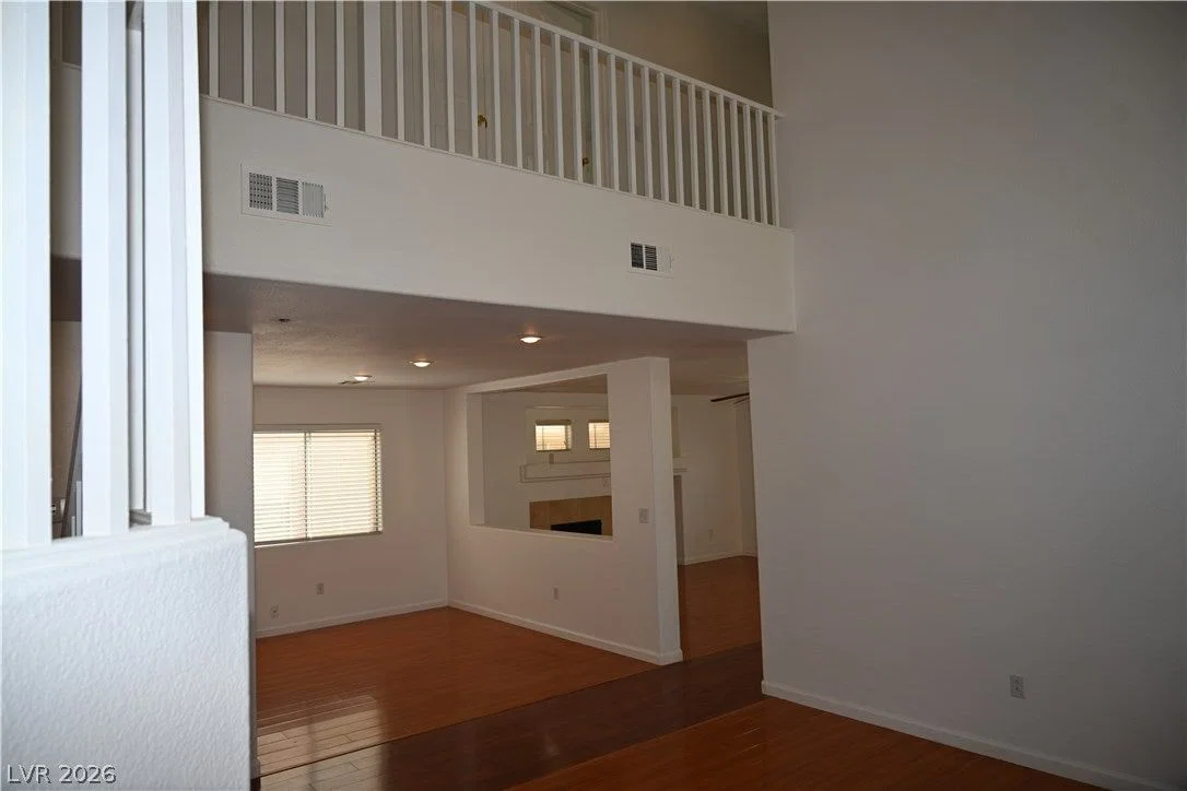 9859 Erins Grove Court photo 2