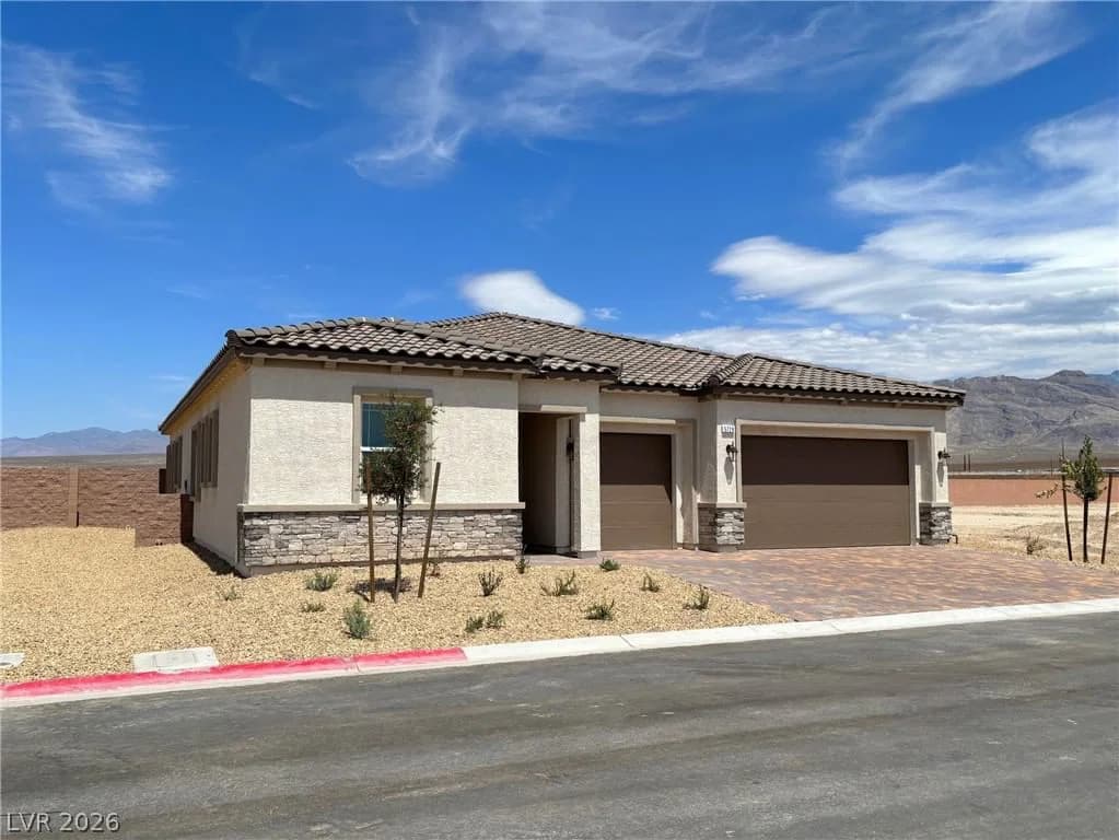 4357 Angel Falls Court photo 2