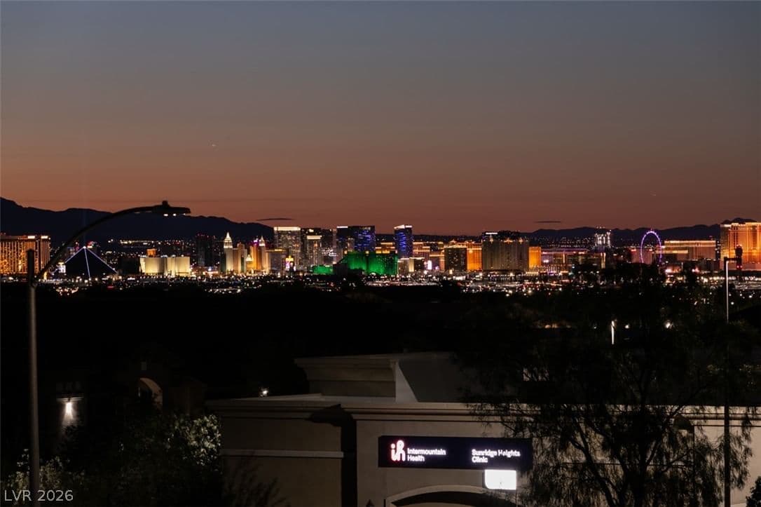 779 Glowing Horizon Street photo 2