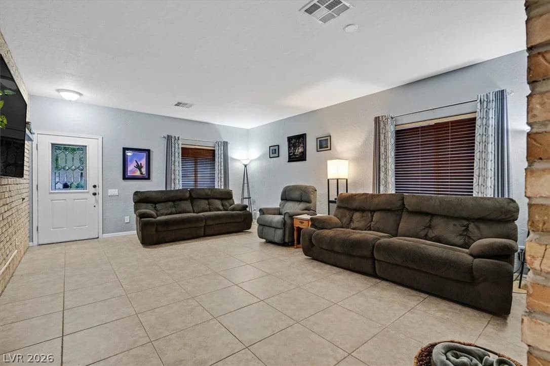 259 Dominican Avenue photo 4
