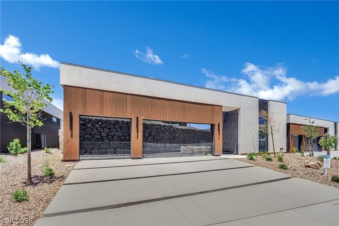 1204 Powerwall Place photo 2
