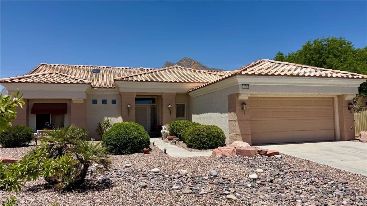 11013 McKendrec Court photo 2
