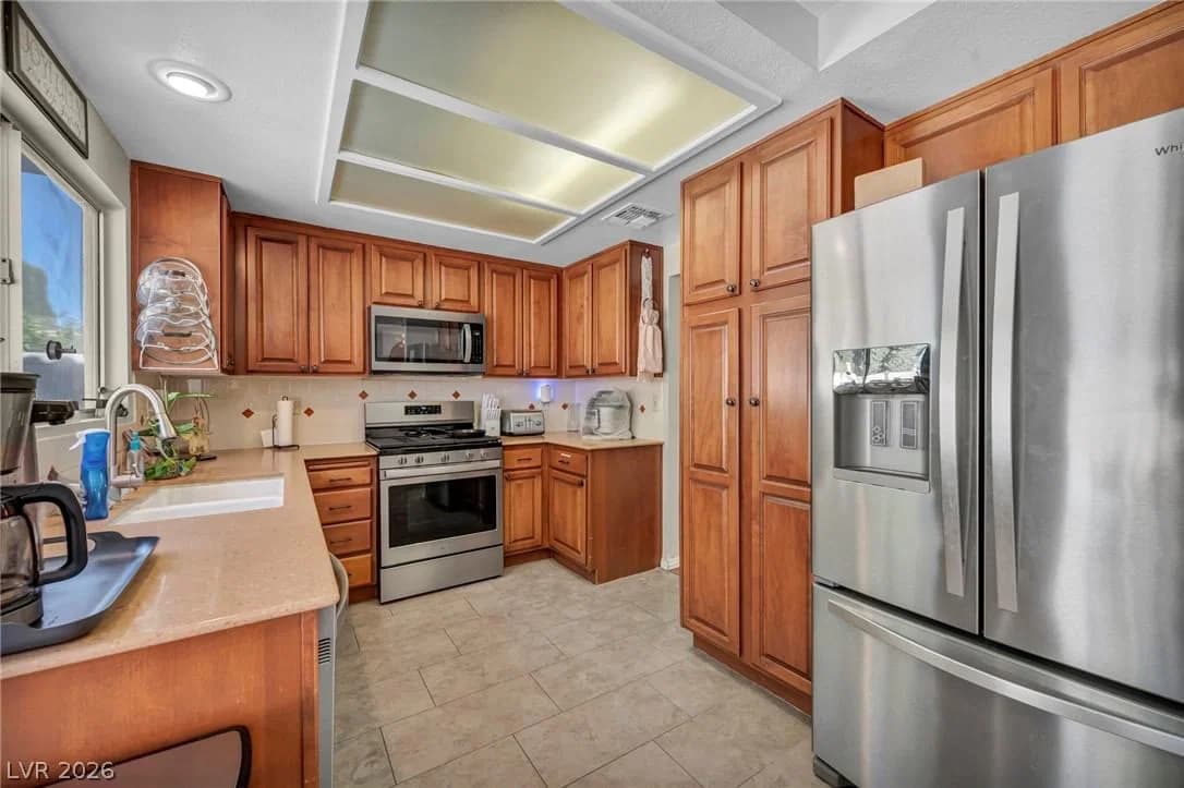 2332 Schillings Court photo 4