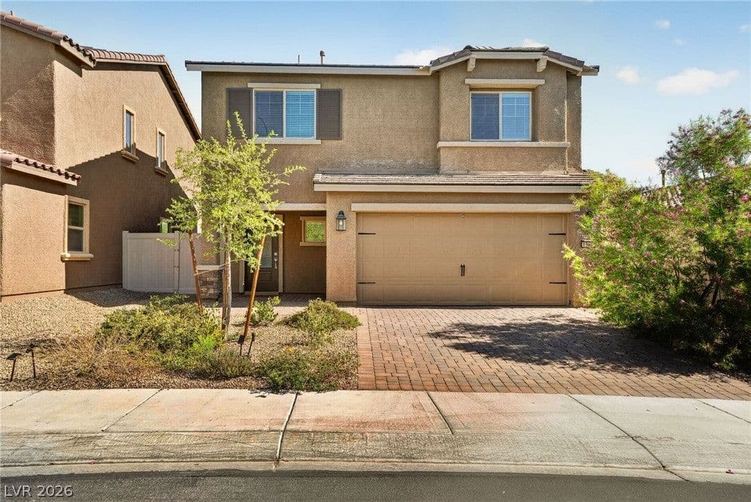 1586 Gold Sunset Avenue