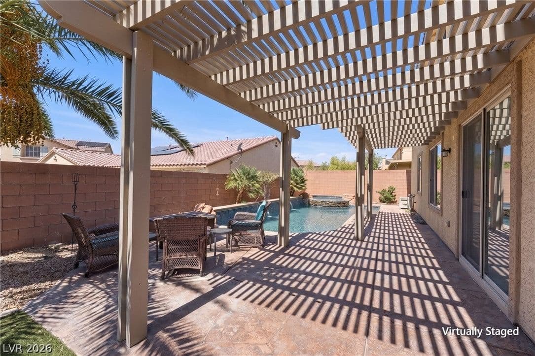 1633 Luna Vista Place photo 5