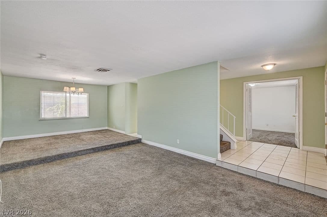 899 Monika Way photo 3