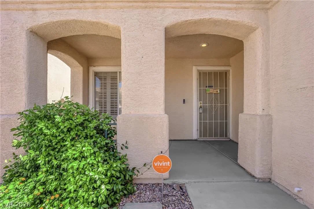 931 Horsethief Ranch Avenue photo 2