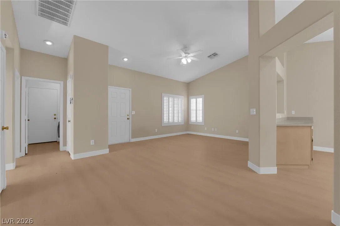 931 Horsethief Ranch Avenue photo 5