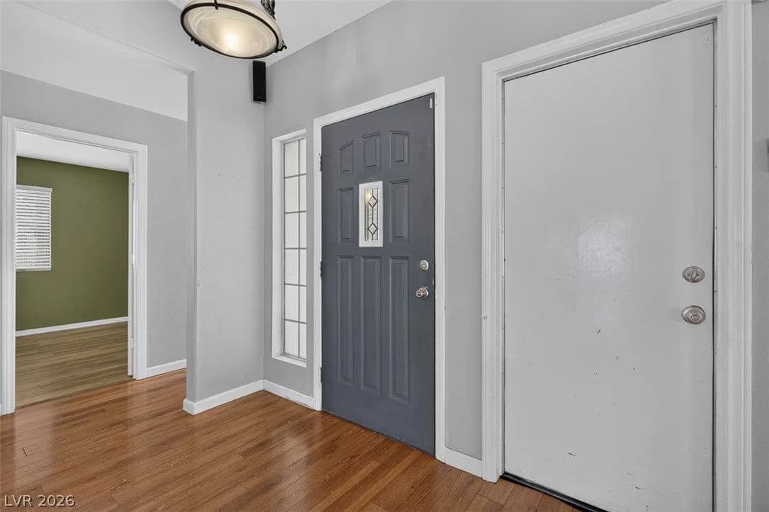 2609 Shakespeare Road photo 4