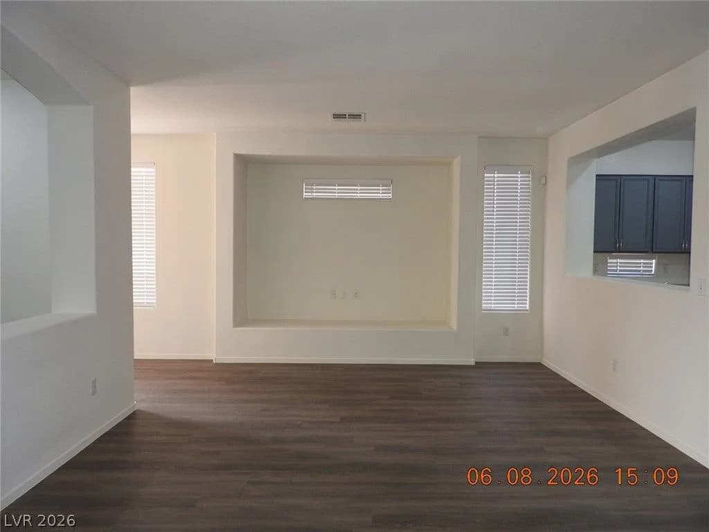 5318 Spring Canyon Street photo 4