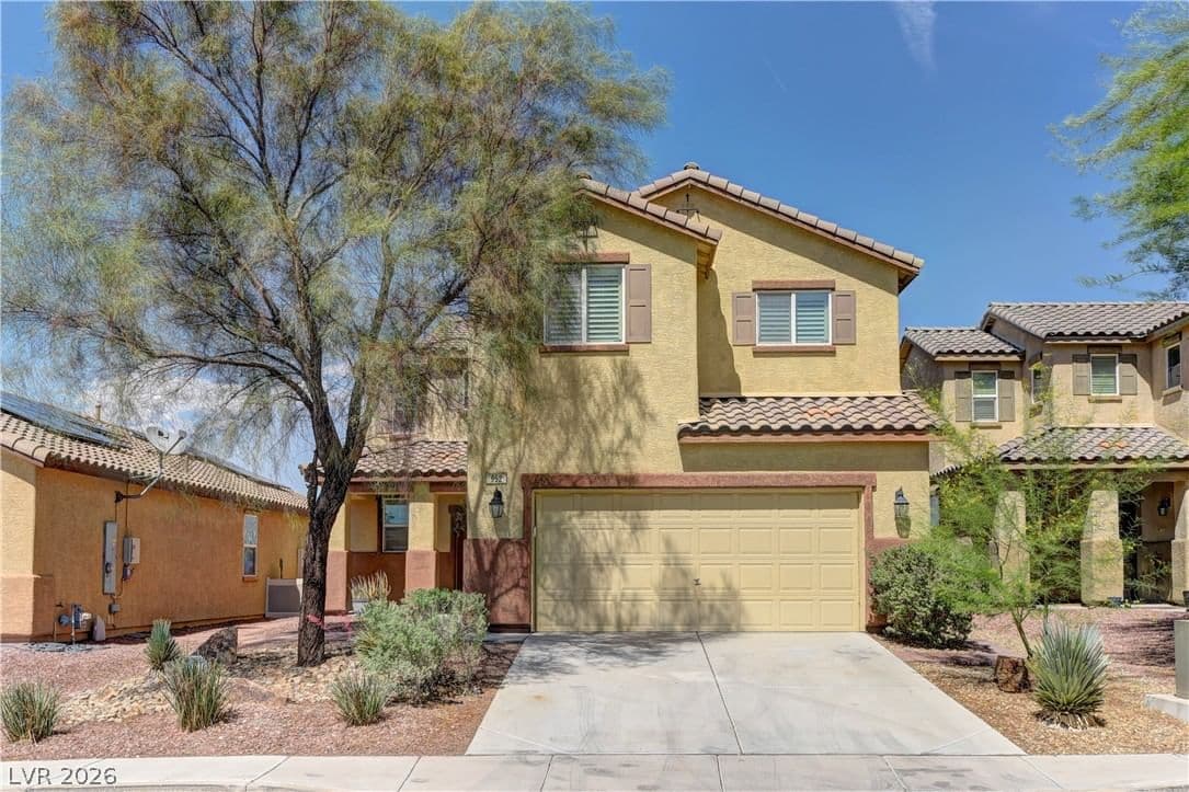 952 Crescent Falls Street