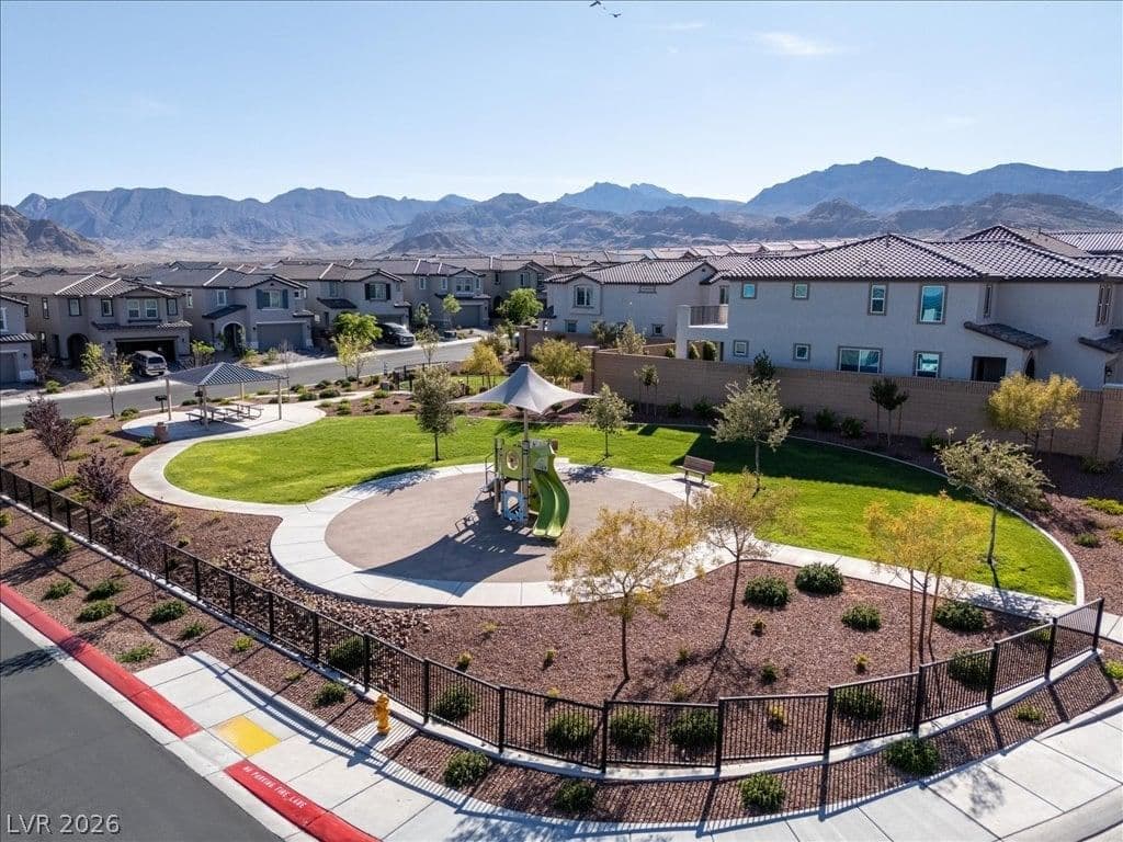 10977 Oregano Avenue photo 3